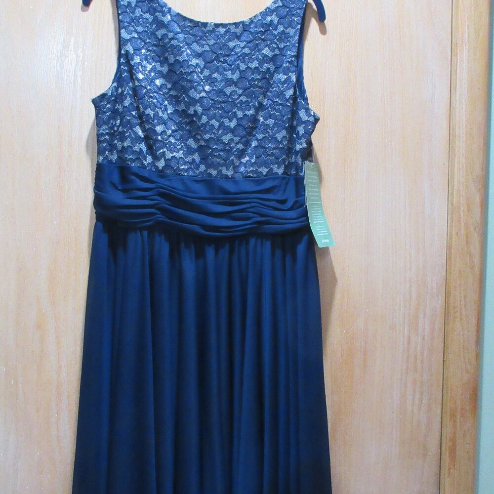 JH Evenings- JC Penny-Special Occasion Dress-Sleeveless
